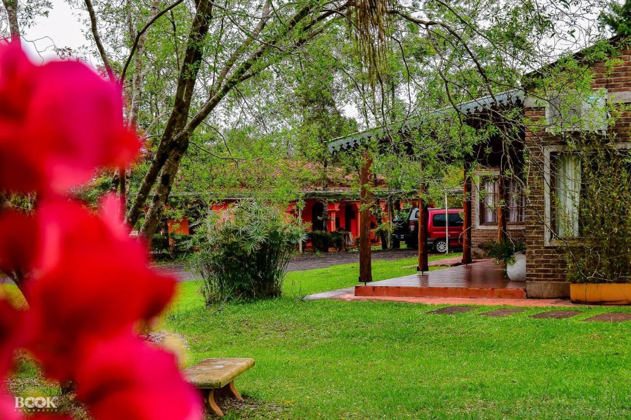 Hotel Las Azaleas Jardín América Eksteriør billede